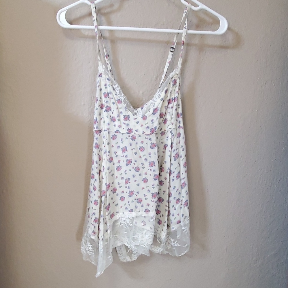 Floral tank